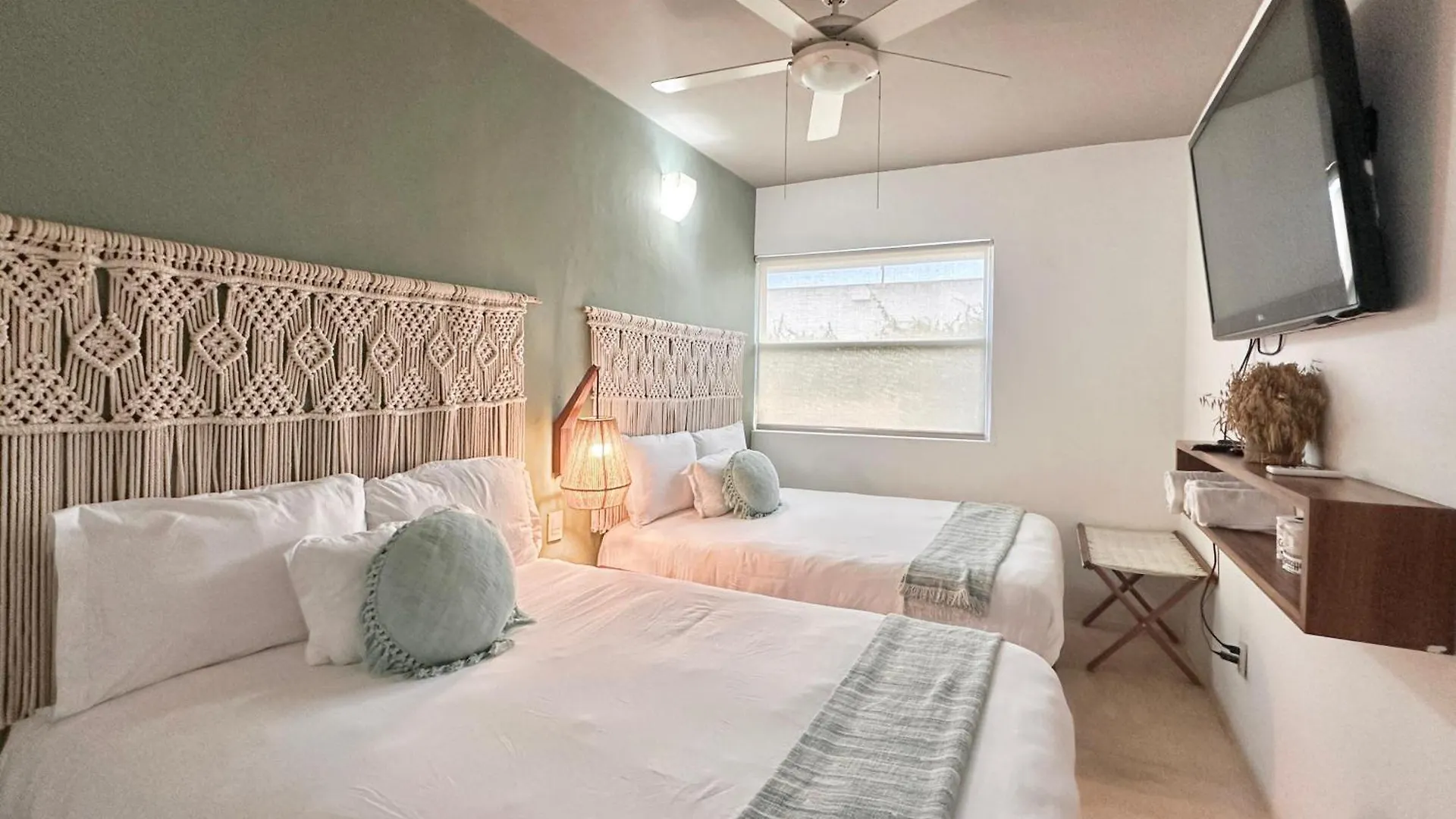 Bonampak By Andiani Travel - Families Or Work Stays Only Cancún